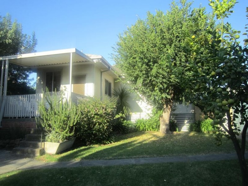 55 Cleveland St, Ashwood VIC 3147