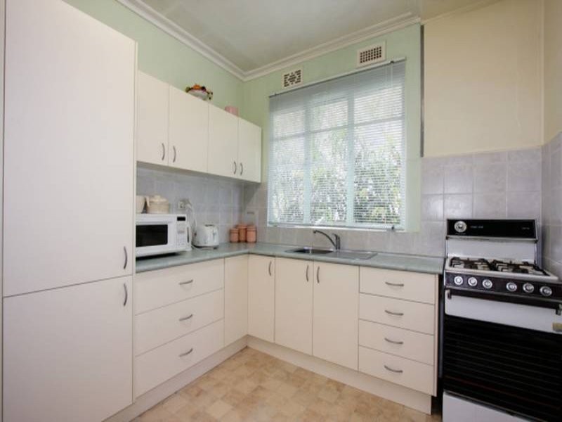 2 Kildare St, Burwood VIC 3125