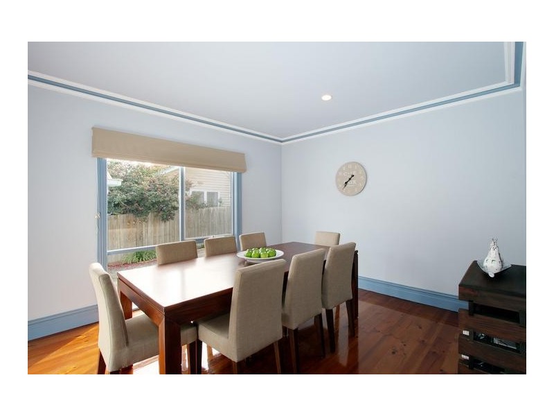 8 Laxdale Rd, Camberwell VIC 3124