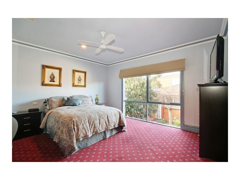 8 Laxdale Rd, Camberwell VIC 3124