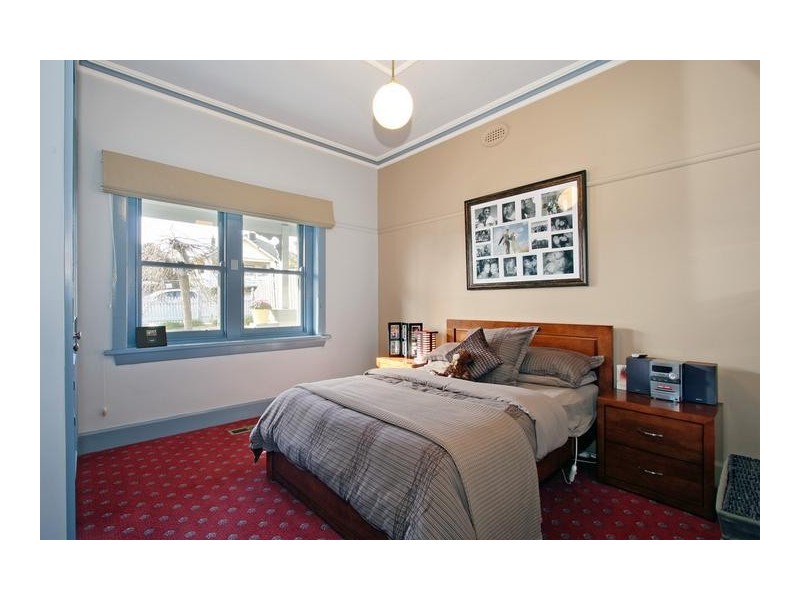 8 Laxdale Rd, Camberwell VIC 3124