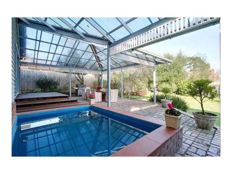 8 Laxdale Rd, Camberwell VIC 3124