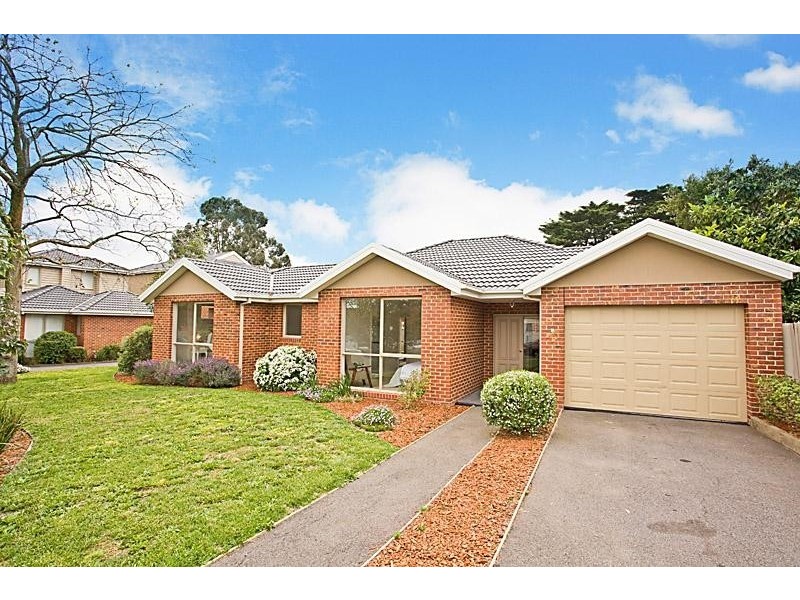 8/4-6 Keogh St, Burwood VIC 3125