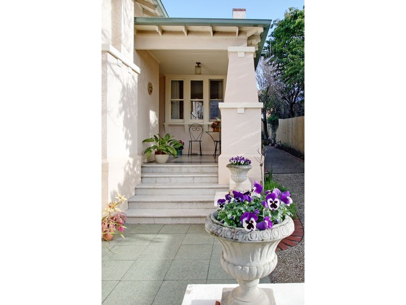 1576 Malvern Road, Glen Iris VIC 3146