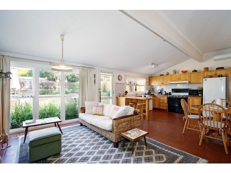 1576 Malvern Road, Glen Iris VIC 3146