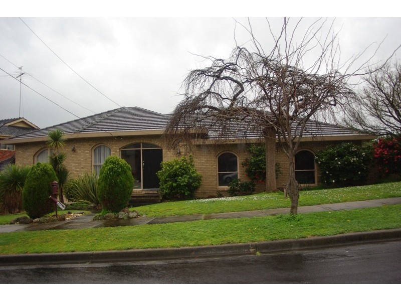 27 Summit Dr, Bulleen VIC 3105