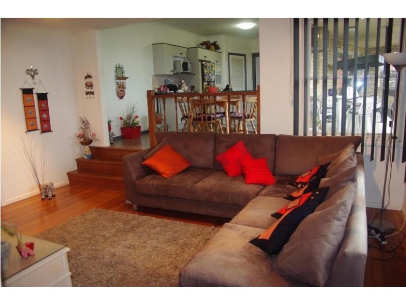 27 Summit Dr, Bulleen VIC 3105