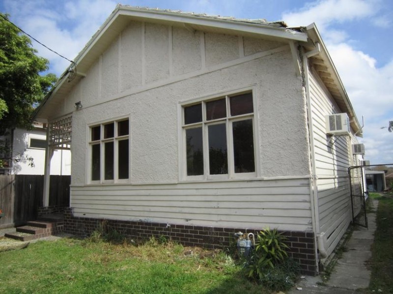 35 Tennyson St, Kew East VIC 3102