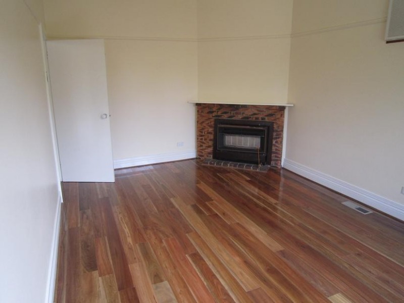 35 Tennyson St, Kew East VIC 3102