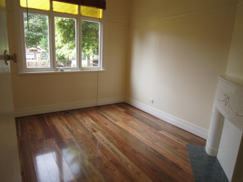 35 Tennyson St, Kew East VIC 3102