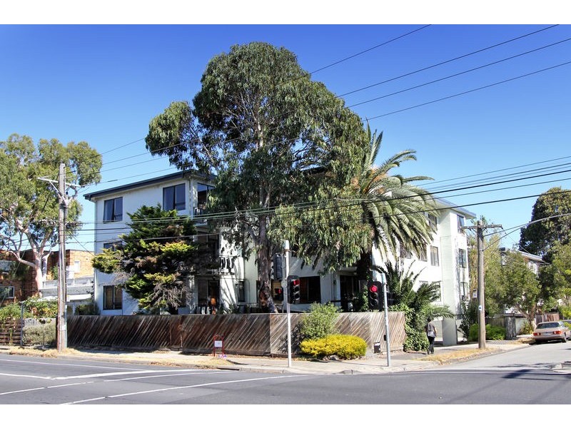 2/125 Alma Road, St Kilda East VIC 3183