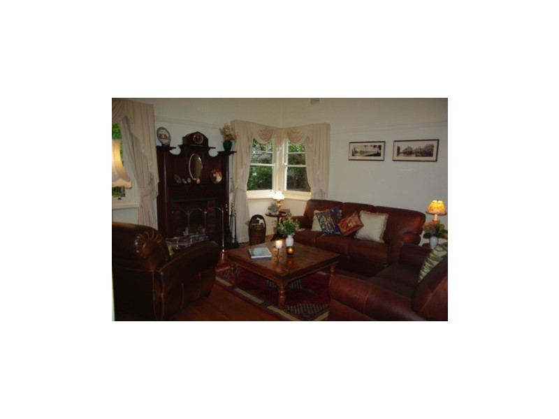 8 Netherway St, Camberwell VIC 3124