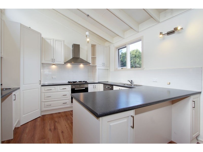 2/15 Elaroo Avenue, Camberwell VIC 3124