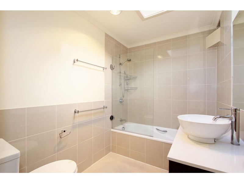 2/15 Elaroo Avenue, Camberwell VIC 3124