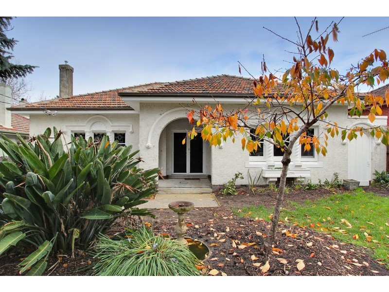 6 Dean Ave, Hawthorn VIC 3122