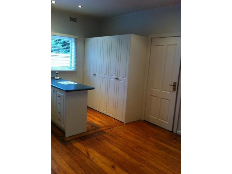 21 Tyrrell St, Mont Albert North VIC 3129