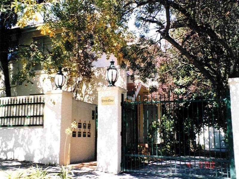 8/14 Oak Street, Hawthorn VIC 3122