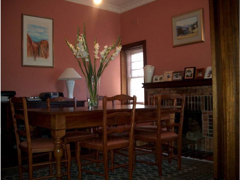 7 Dorothea Street, Canterbury VIC 3126