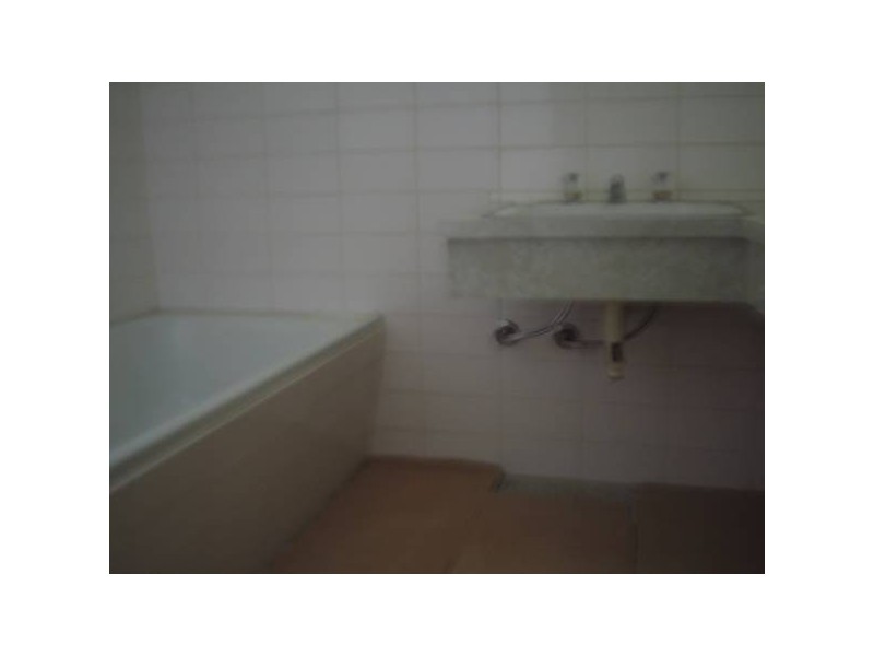 2/64 Essex Road, Surrey Hills VIC 3127