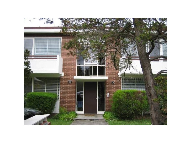 3/8 Nyora
Street, Malvern East VIC 3145