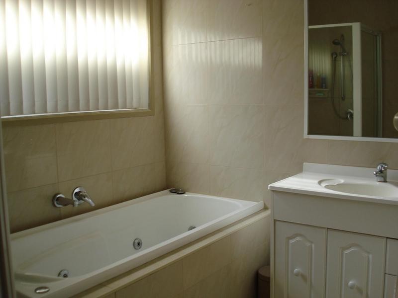 4 Aldinga Street, Blackburn South VIC 3130