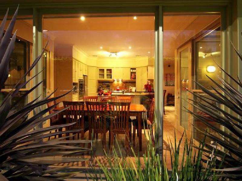 Alexandra Avenue, Canterbury VIC 3126