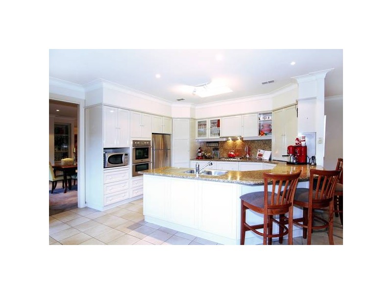 Alexandra Avenue, Canterbury VIC 3126