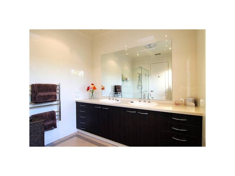 Alexandra Avenue, Canterbury VIC 3126