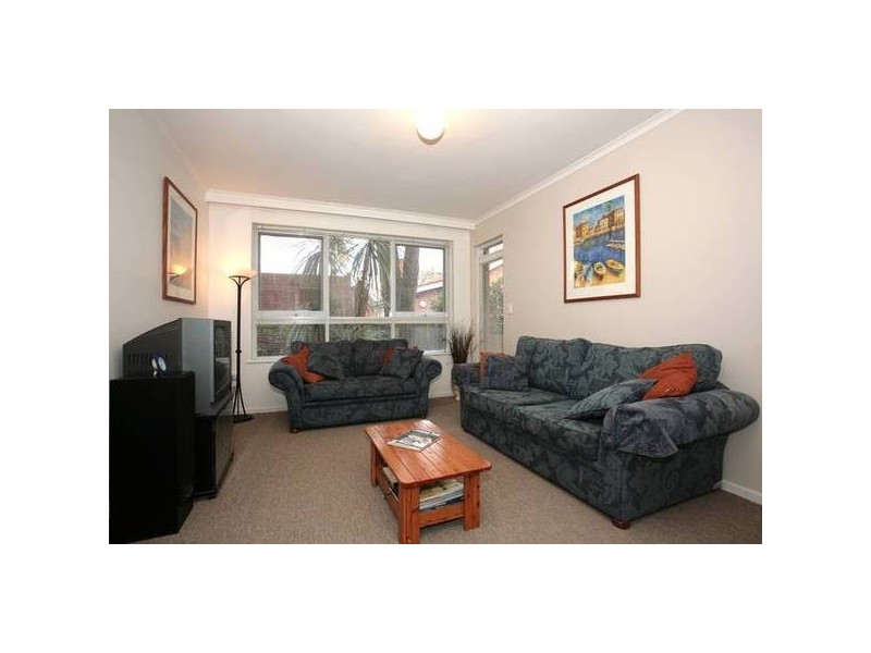 2/1129 Dandenong Road, Malvern East VIC 3145