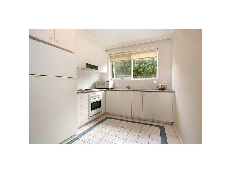 2/1129 Dandenong Road, Malvern East VIC 3145