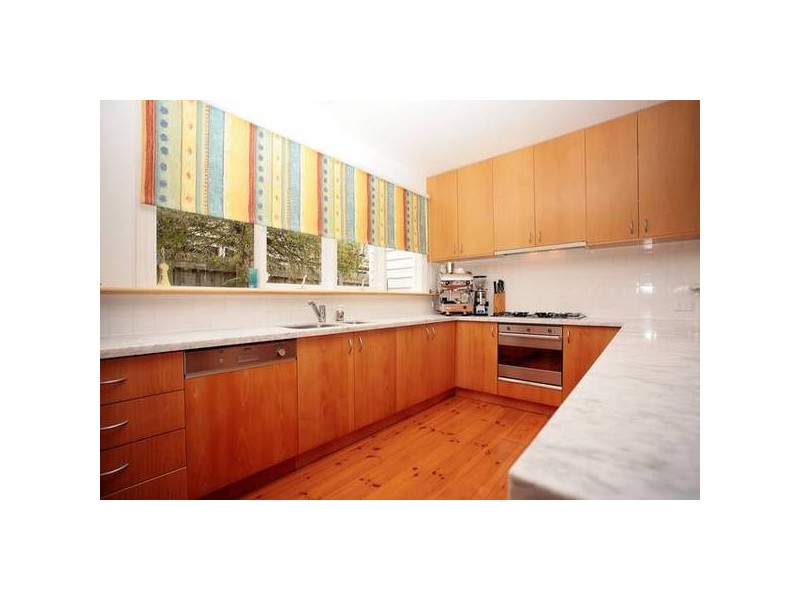 122 Windsor Cres, Surrey Hills VIC 3127