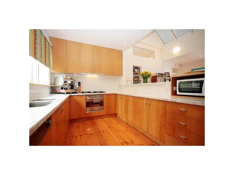 122 Windsor Cres, Surrey Hills VIC 3127