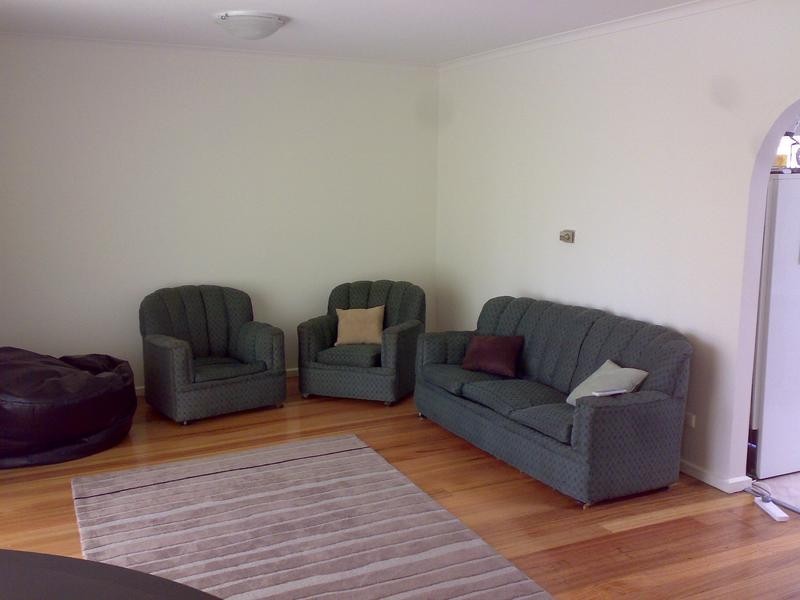 6 Jaques Grove, Forest Hill VIC 3131