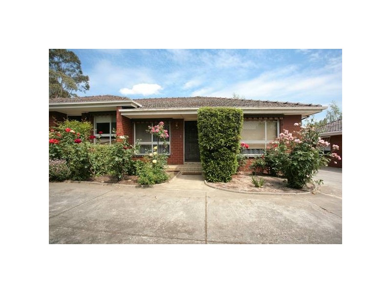 2/4 Willow Grove, Canterbury VIC 3126