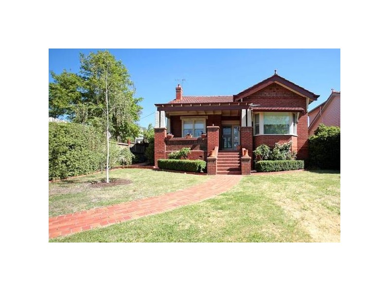 242 Canterbury Road, Canterbury VIC 3126