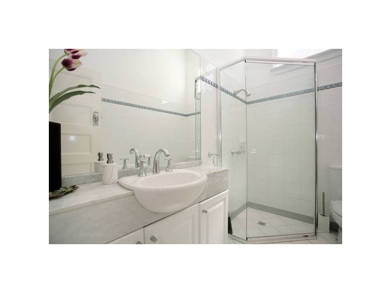 242 Canterbury Road, Canterbury VIC 3126