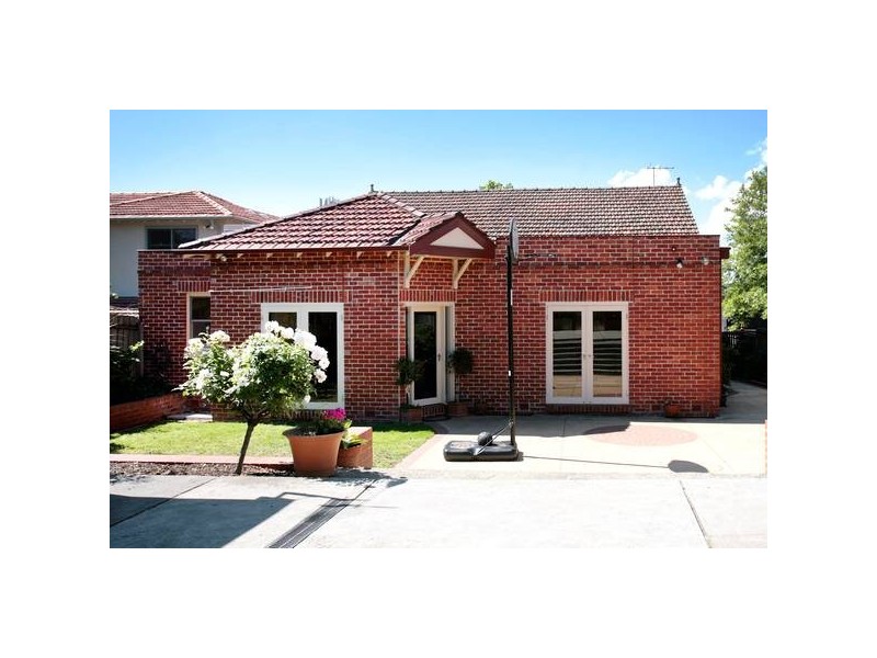 242 Canterbury Road, Canterbury VIC 3126