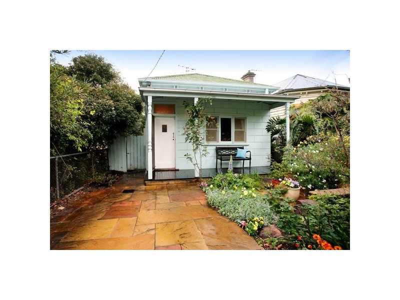 27 Sunbury Cres, Surrey Hills VIC 3127