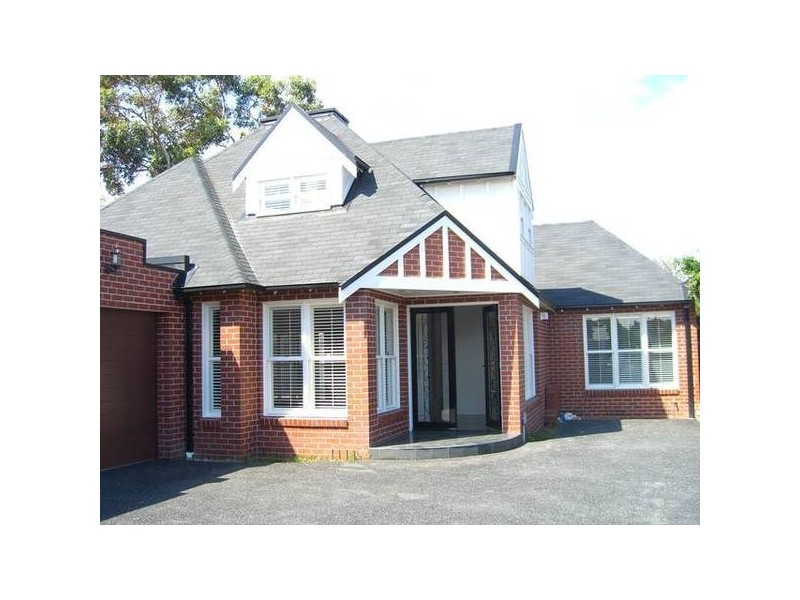 2/62 Teddington Road, Hampton VIC 3188