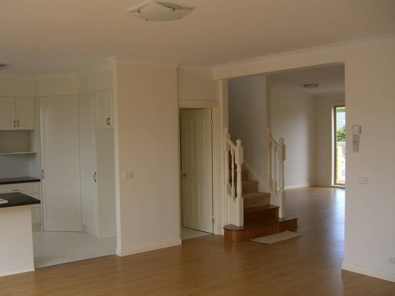 64 Roslyn Street, Burwood VIC 3125