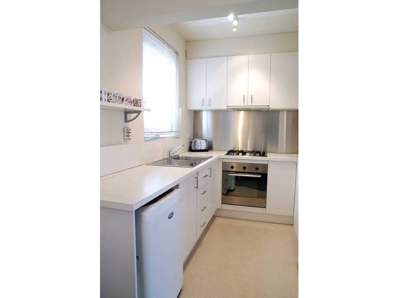 2/510 Glenferrie Road, Hawthorn VIC 3122
