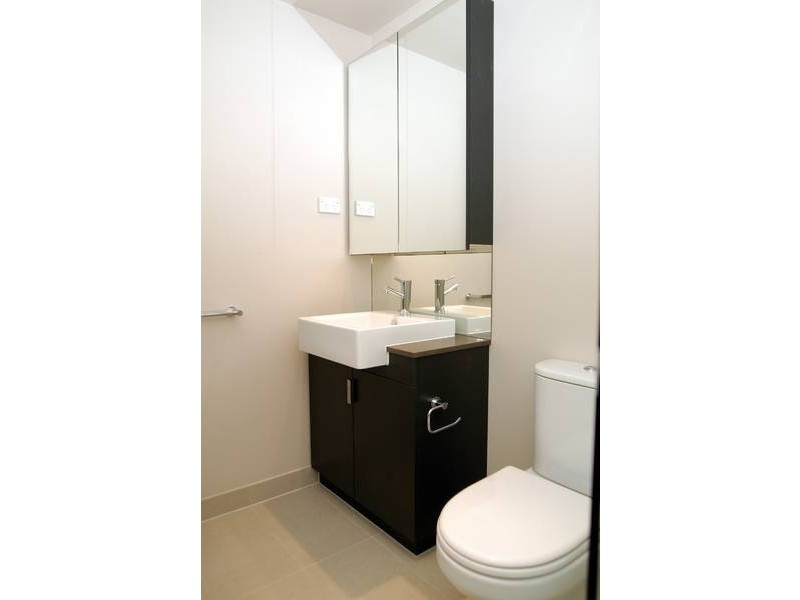 22/801 Bourke Street, Docklands VIC 3008