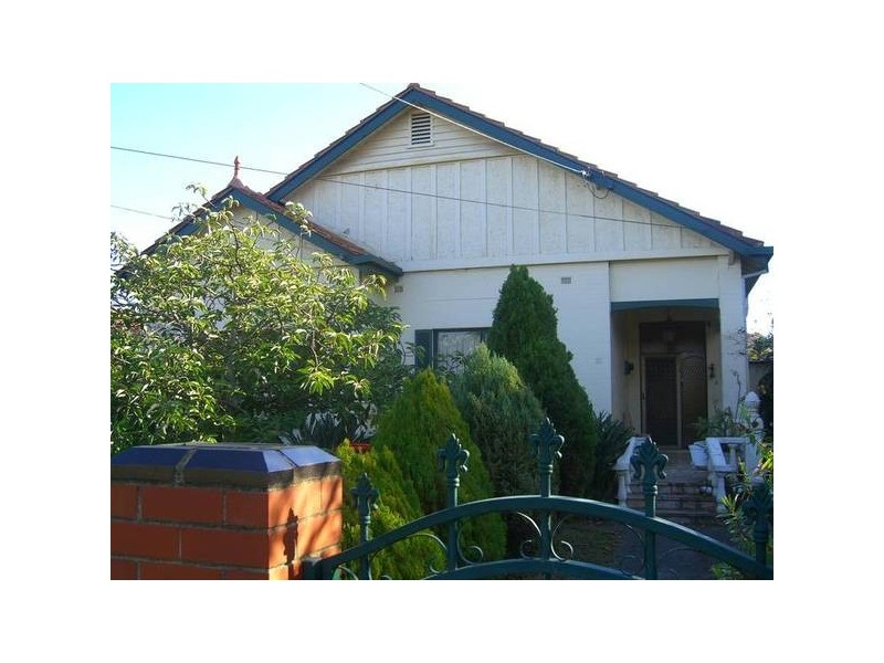 12 Athelstan Rd, Camberwell VIC 3124