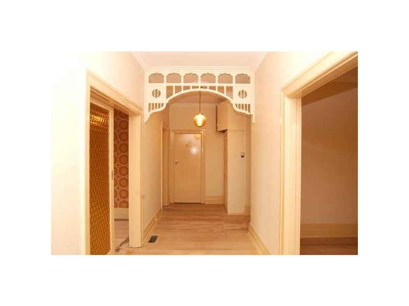 12 Athelstan Rd, Camberwell VIC 3124