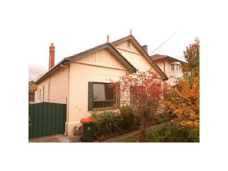 12 Athelstan Rd, Camberwell VIC 3124