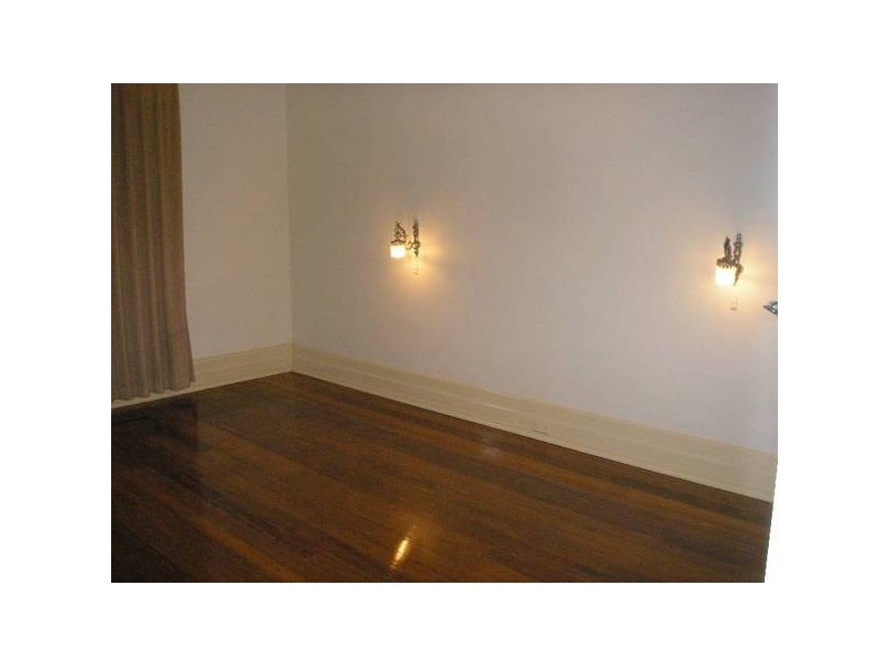 12 Athelstan Rd, Camberwell VIC 3124