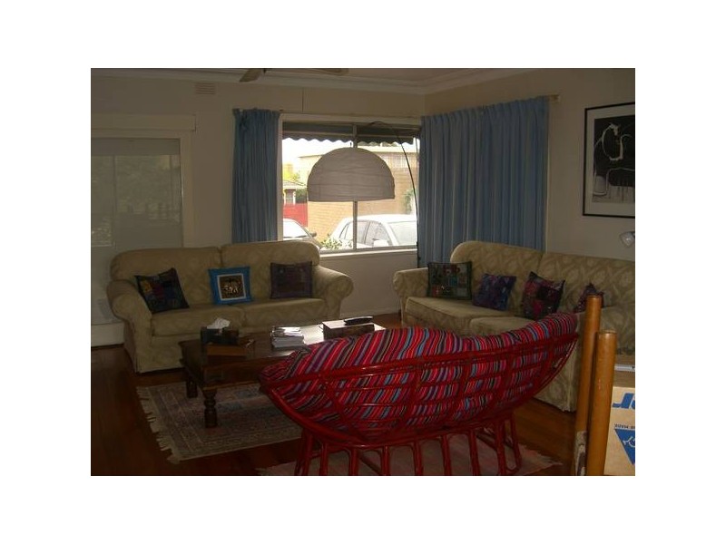 13 Weber Cres, Burwood East VIC 3151