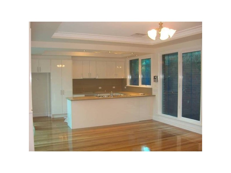 5 Hampton Grove, Camberwell VIC 3124