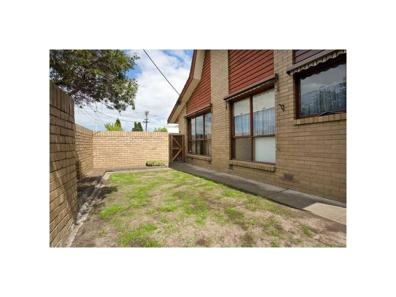 1/297 St Georges Road, Northcote VIC 3070