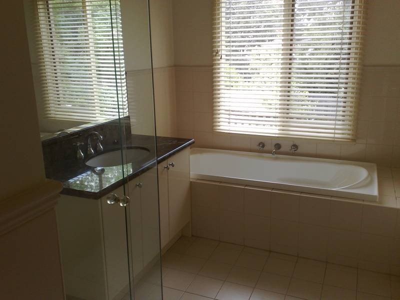 6A Webb St, Glen Iris VIC 3146